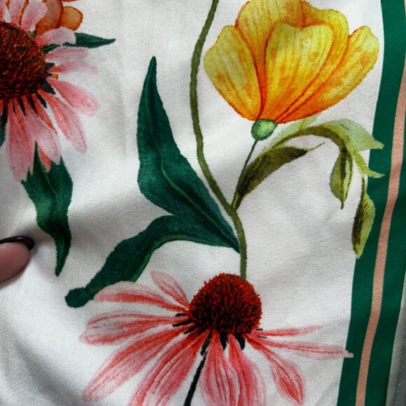 Men's Green & Floral Button-Up Size Medium - Picture 2 of 3